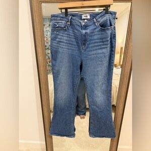 Paige High Rise Laurel Canyon Jeans Size 34P